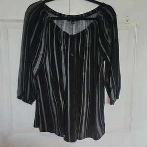 Lily  Morgan Women's 3/4 Sleeve Dressy Top - Size XL